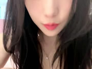 美女主播 月月 床上直播自慰扣騷穴